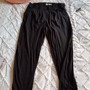 Summer and Sage Women's Black Pants, Stretch with Ruched Ankles - Size Large